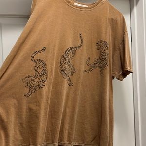 Large/XL Urban Outfitters graphic tee